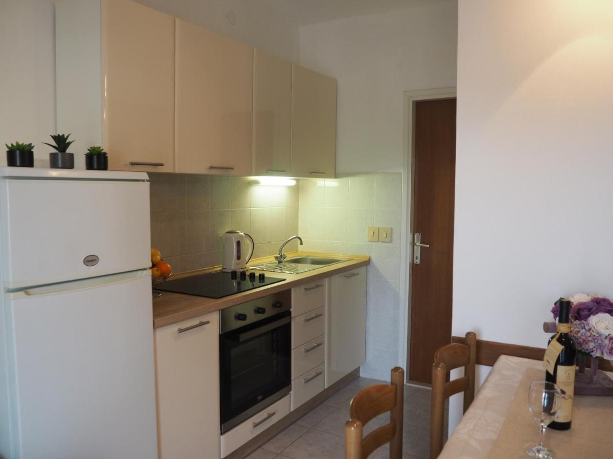Apartments By The Sea Sevid, Trogir - 11505 Exterior foto